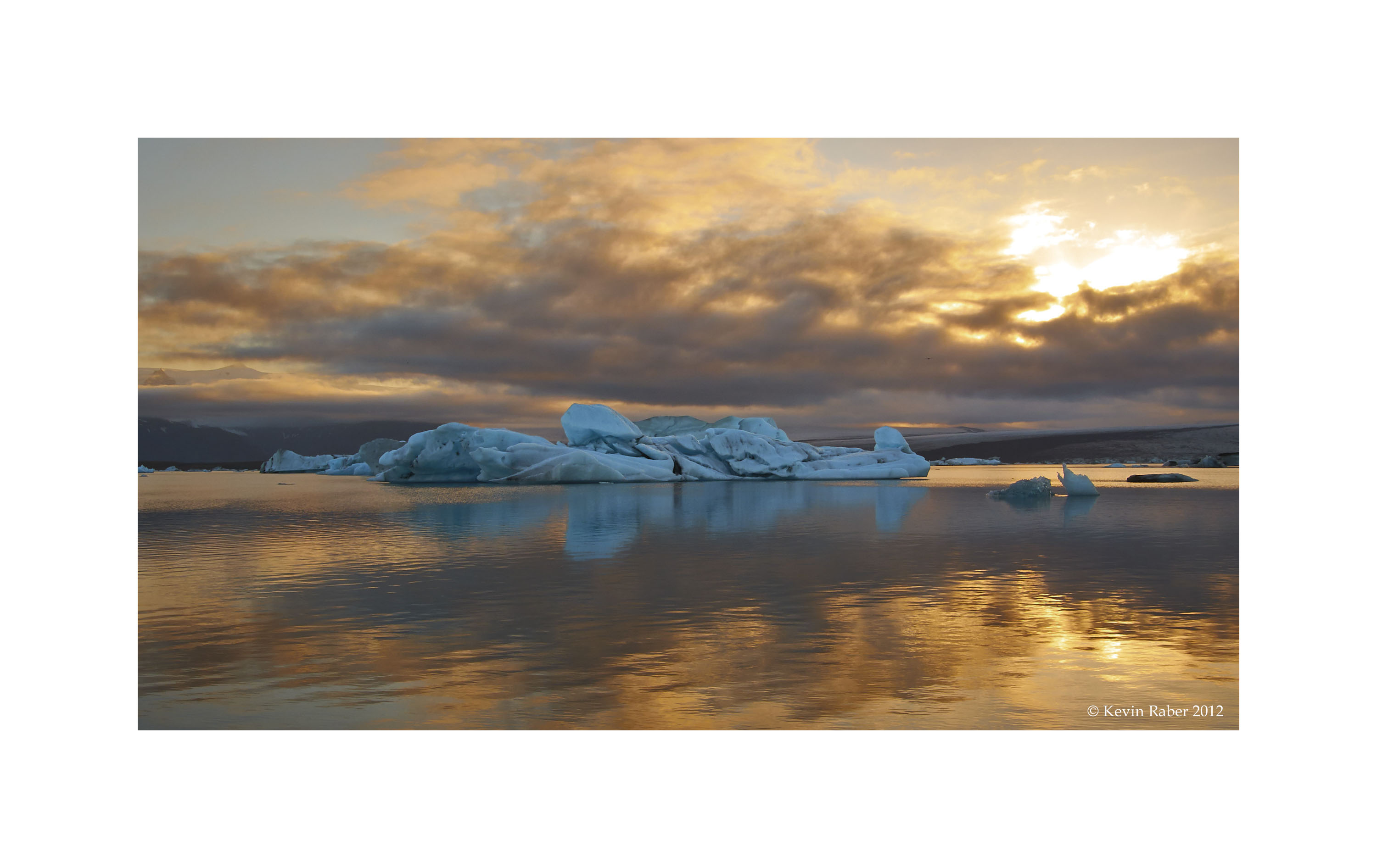 Jökulsárlón Iceberg Lagoon, Sunset and Sunrise, Iceland